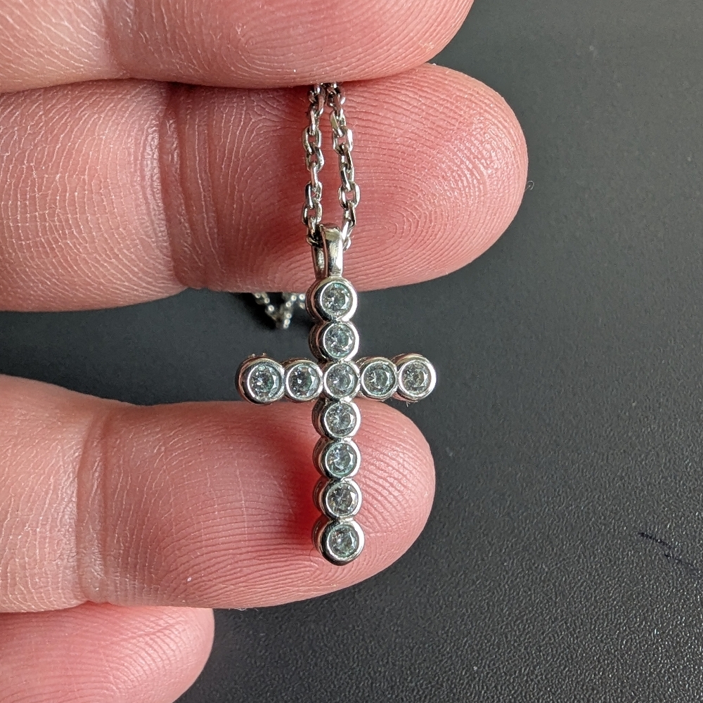Kendra Scott Silver Cross Necklace with Clear Stones